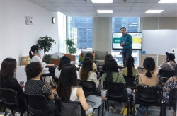 英语培训学校,Empowering Language Skills: A Comprehensive Overview of Our English Training School