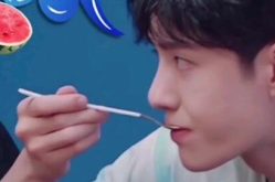 博君一肖娱乐圈吃瓜,娱乐圈的甜蜜瓜田，揭秘明星们的甜蜜互动