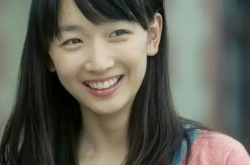 娱乐吃瓜周冬雨04,从交际花到文艺小花，娱乐圈的起伏人生